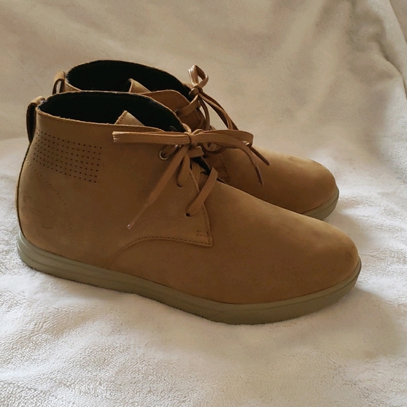 Under Armour Other - 💚 Under Armour Boy's Chukka Ankle Boots